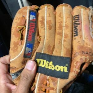 Wilson adult baseball glove